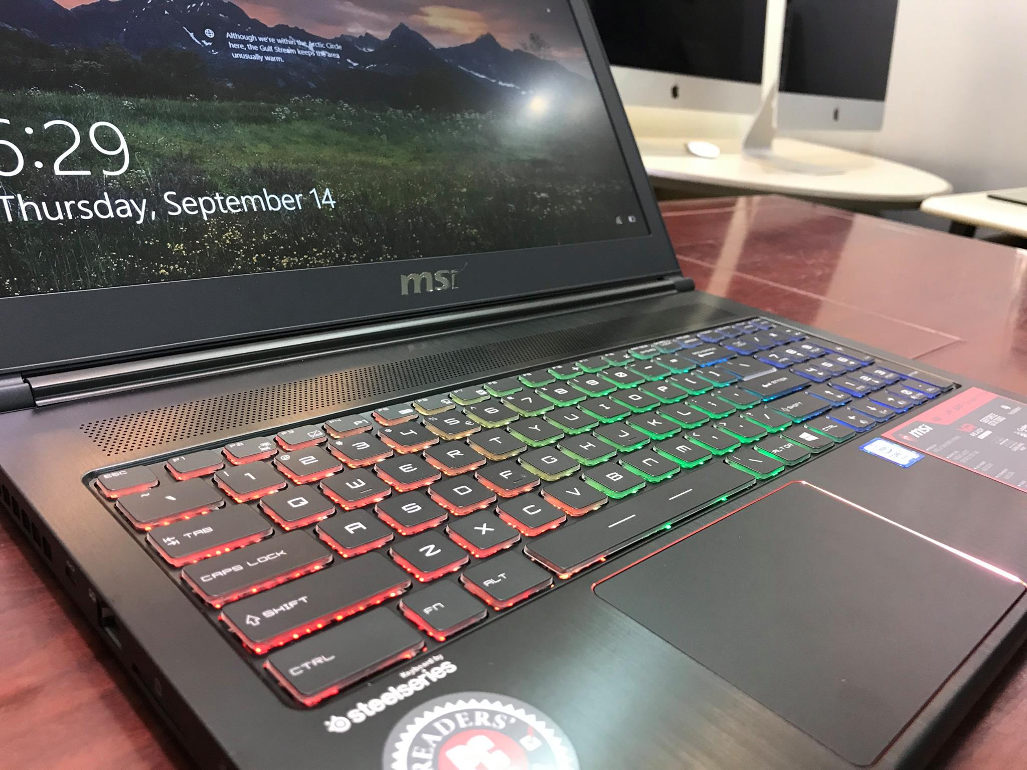 Laptop MSI GS63VR Stealth Pro-1.jpg